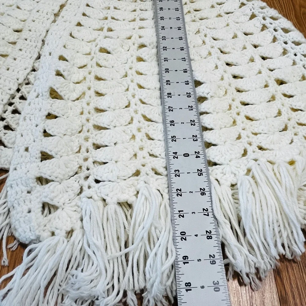 Vintage Handmade Ivory Crochet Shell Stitch Shawl Wrap Fringe Cape Poncho Boho